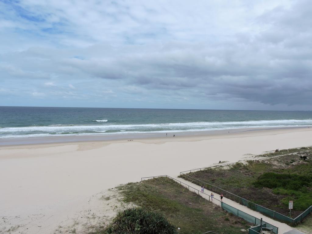 President Holiday Apartments - Absolute Beachfront Gold Coast Luaran gambar