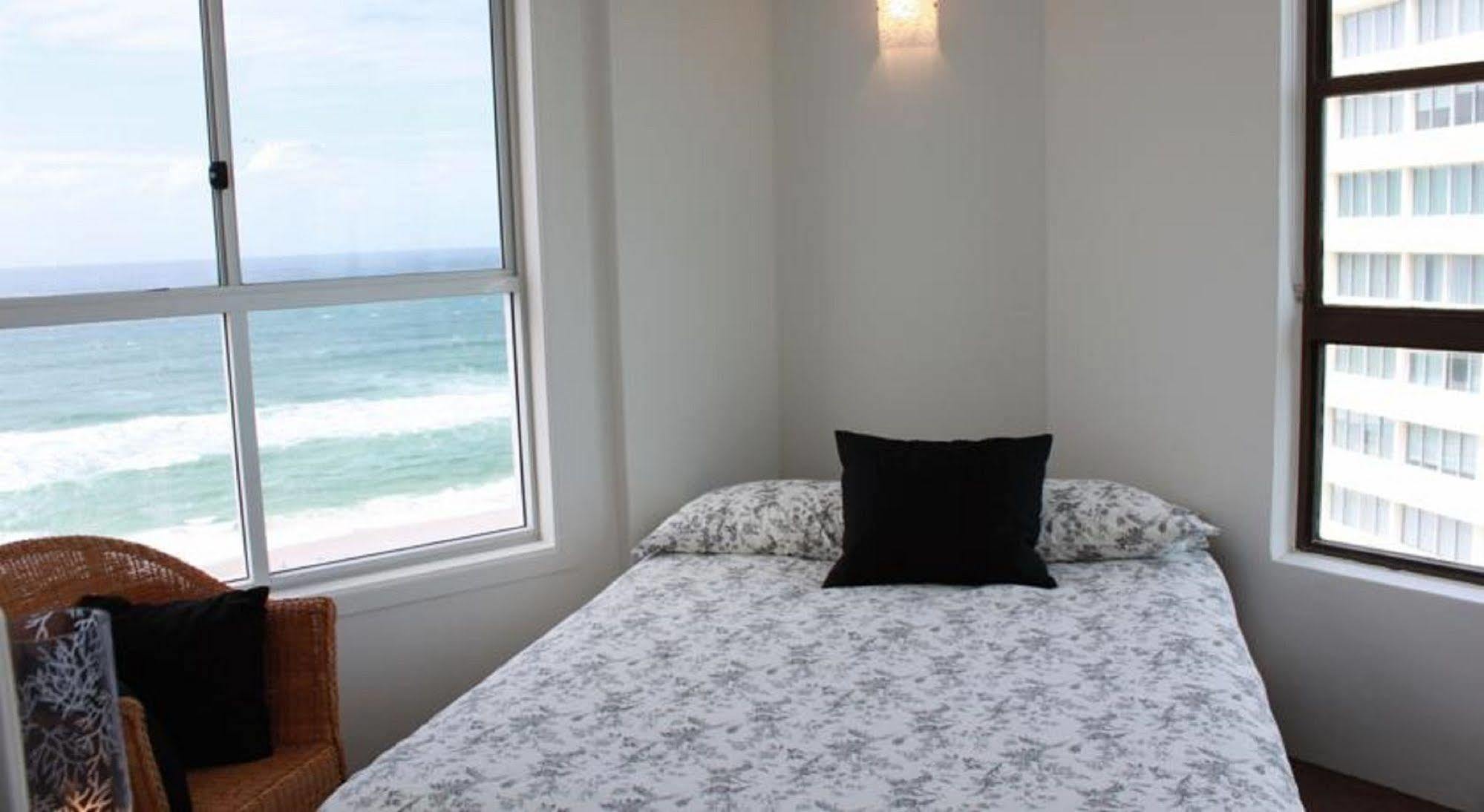 President Holiday Apartments - Absolute Beachfront Gold Coast Luaran gambar