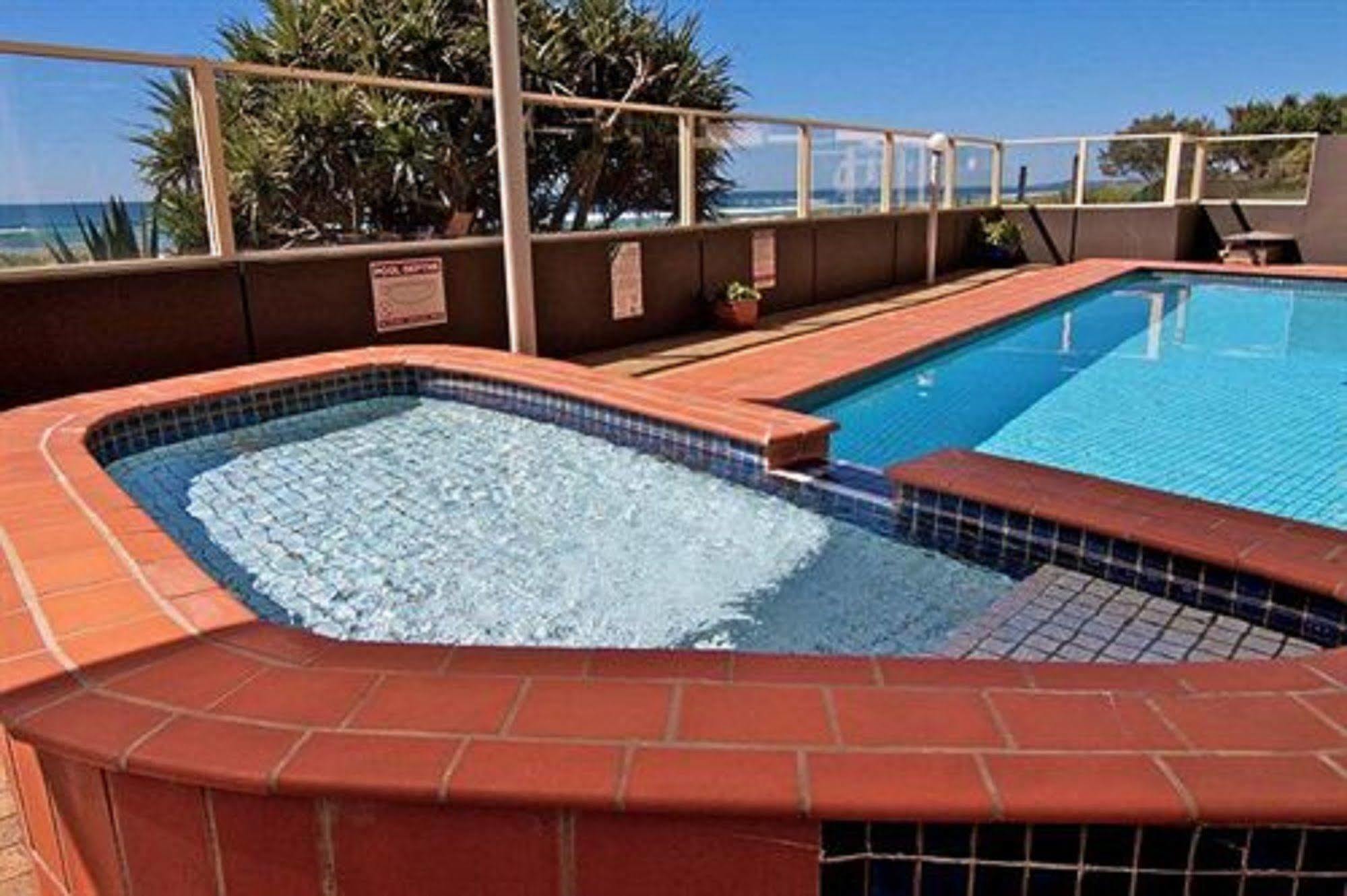 President Holiday Apartments - Absolute Beachfront Gold Coast Luaran gambar